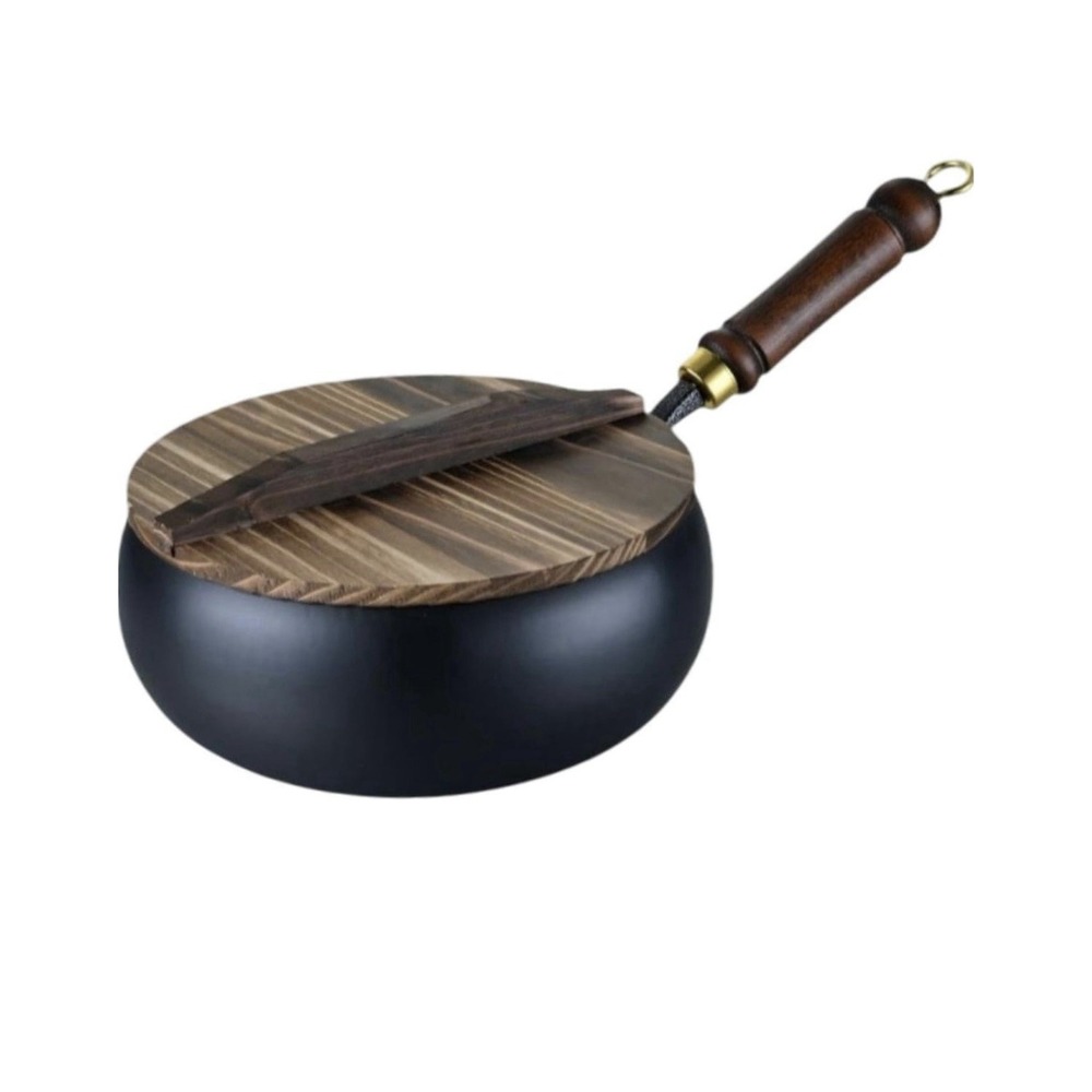 12‎ Inch Chinese Hand Hammered Iron Wok and Stir Fry Pans with Wooden Handle.